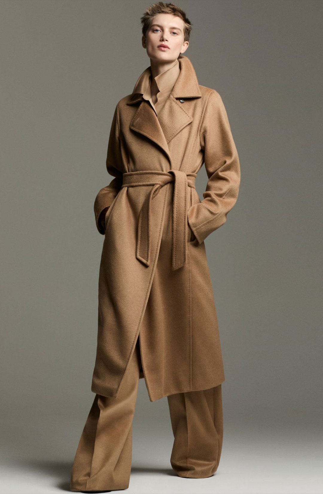 MAX MARA -  ESSENTIAL COATS